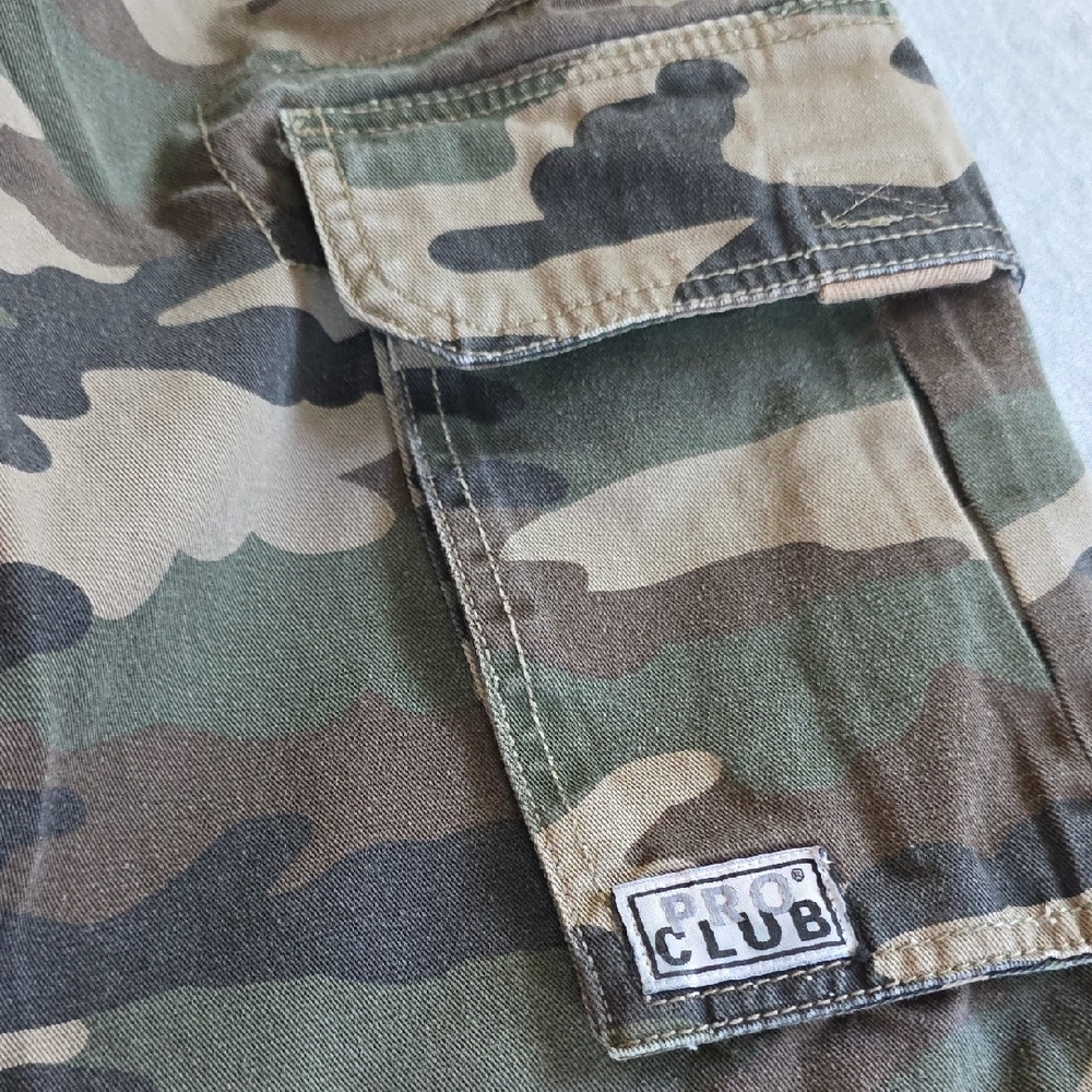 Pro Club Men's Camo Cargo Shorts - Green Camouflage - Picture 5 of 5